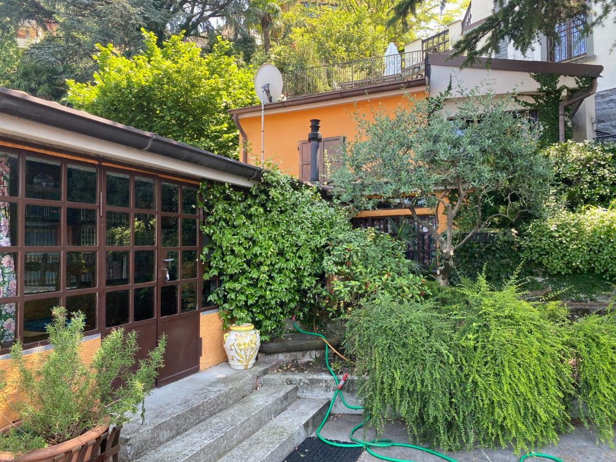 Suitecastlelakeview 3 Bellano Exterior photo